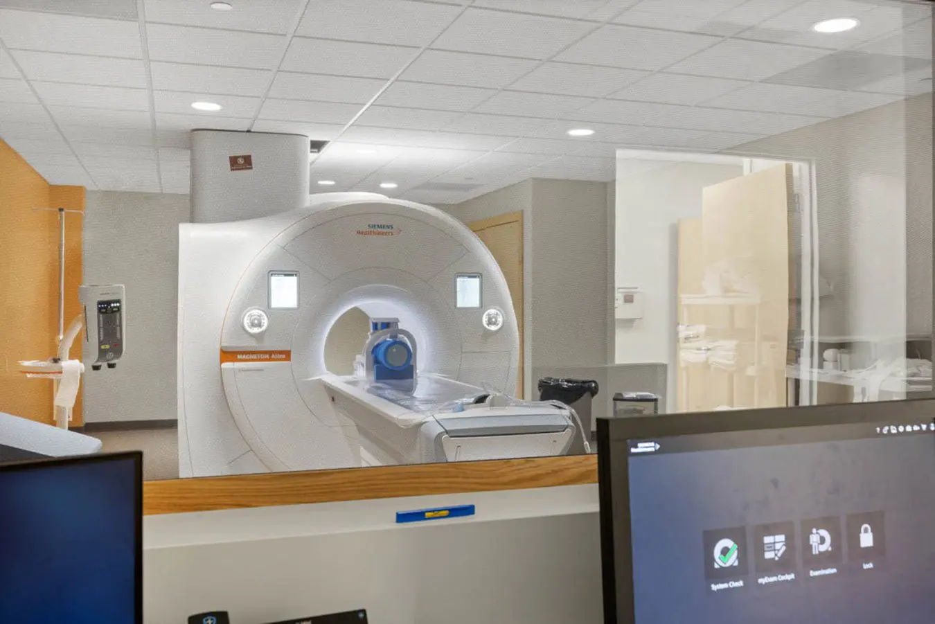 MRI Machine IHS Oyate Health Care Center in Rapid City