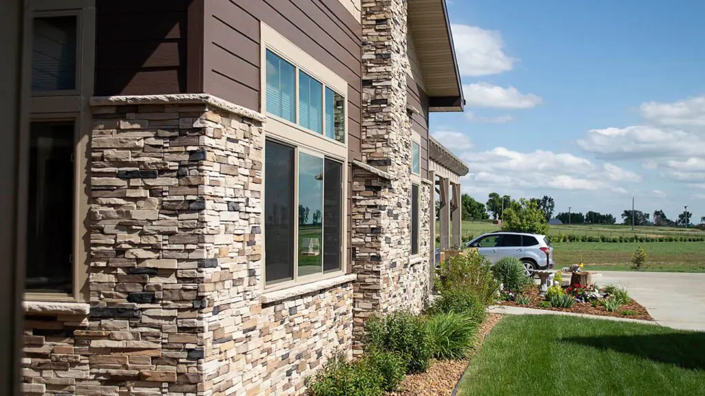 Richardton Health Center in North Dakota - Building Detail
